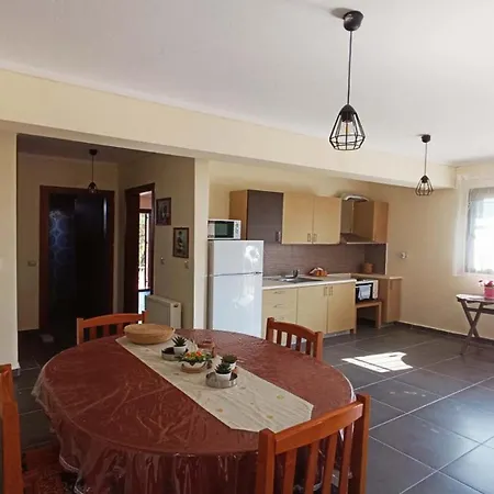 Pine Forest Maisonette In *