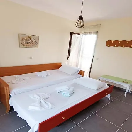 Pine Forest Maisonette In * Elani