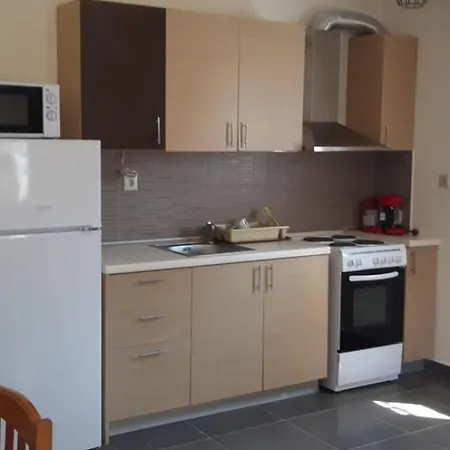 Pine Forest Maisonette In Elani